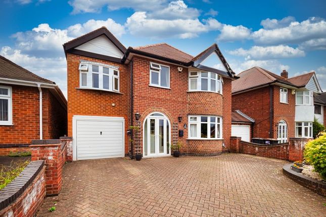 Thumbnail Detached house for sale in Maple Drive, Nuthall, Nottingham