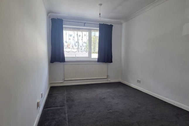 Flat 3, Asa Court  Old Station Road, Middlesex photo 4