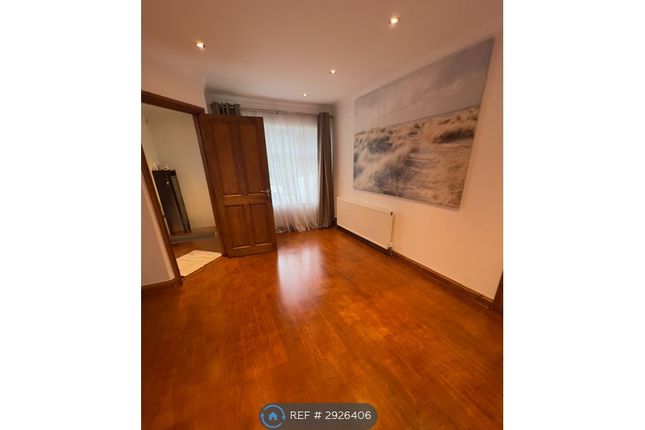 A Clarendon Road, High Wycombe photo 5