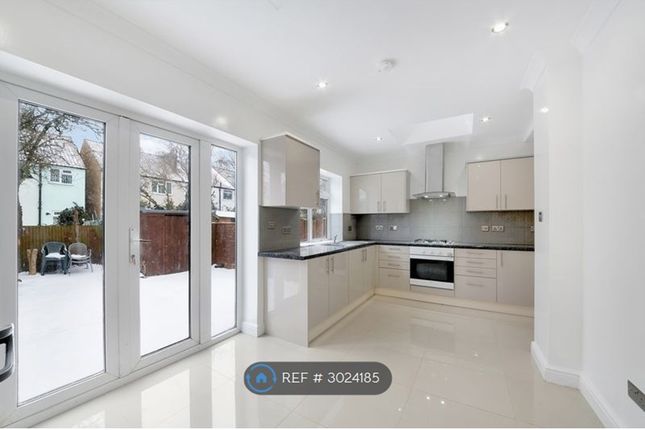 Donnybrook Road, London photo 3