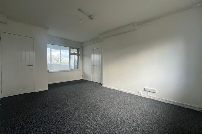 60 Sickert Close, Newport photo 3