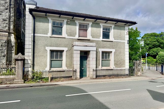 4-bed detached on 42, Station road, Llanrwst, £100,000