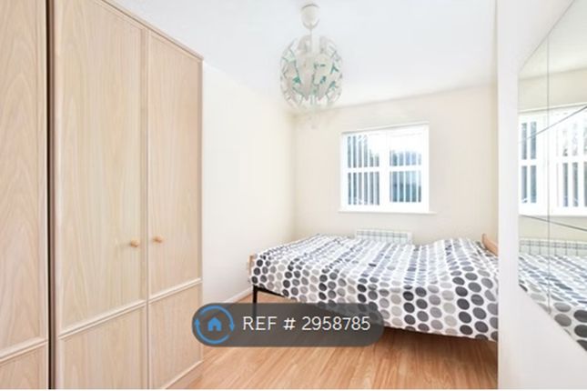 Derwent Close, Amersham photo 3