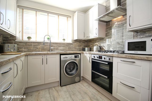 Churchfield Lane, Leeds photo 3