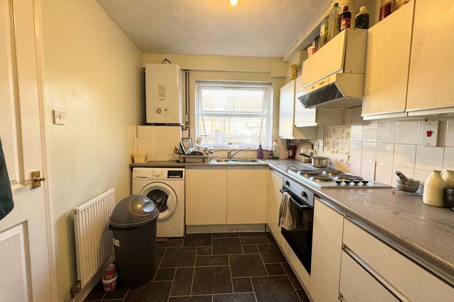 15, Peterborough photo 2