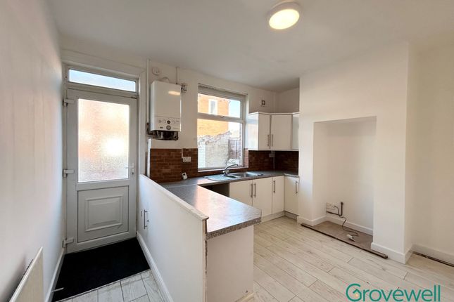8 Laurel Street, Manchester photo 5
