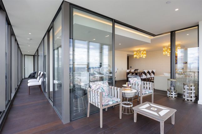 Flat for sale in North Tower, 67 Bondway, London