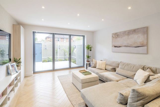 Thumbnail Terraced house for sale in Wildwood Grove, London