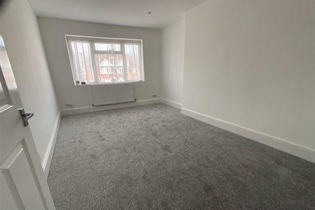 Thumbnail Flat for sale in London Road, Portsmouth, Hampshire