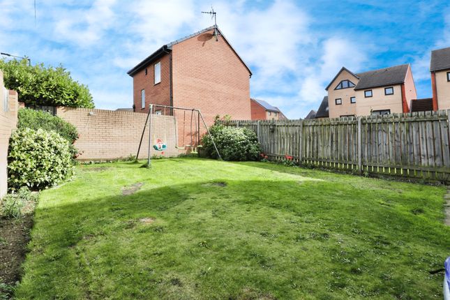 Town house for sale in Rotherham Road, Dinnington, Sheffield