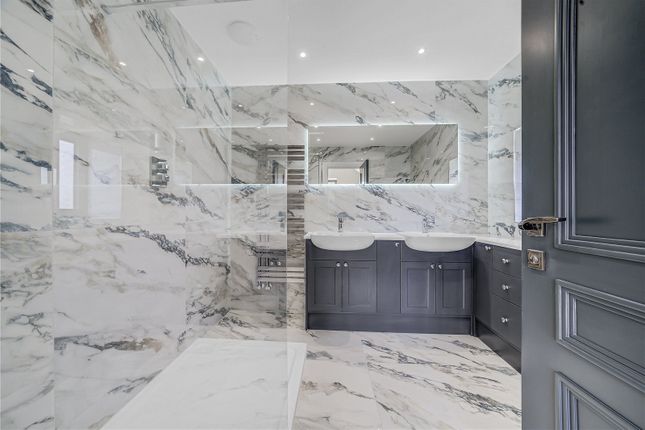 Master Ensuite