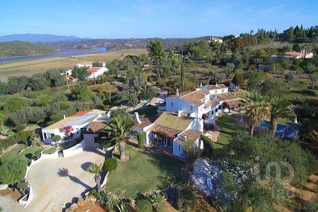 Finca for sale in Estômbar E Parchal, Estômbar E Parchal, Lagoa (Algarve)