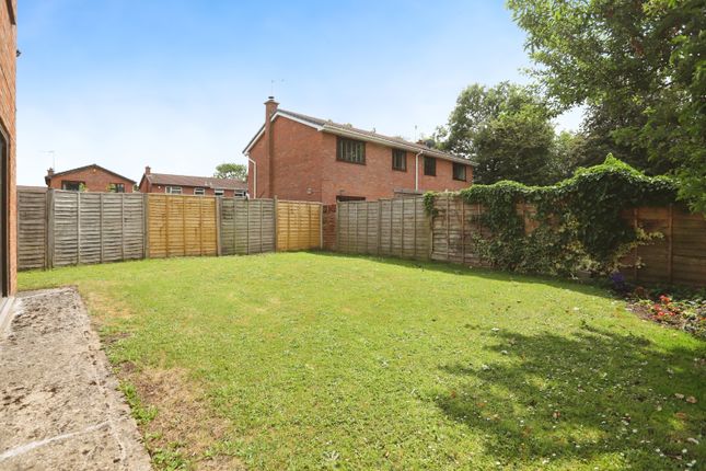 9, Summerfields, Wrexham photo 2