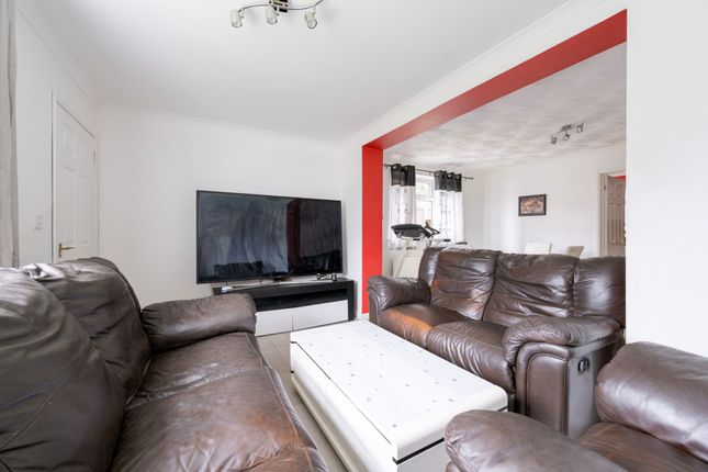 8 Constable Close, Diss photo 2