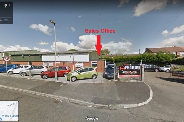 Commercial property to let in Hoyle Street, Warrington, Cheshire