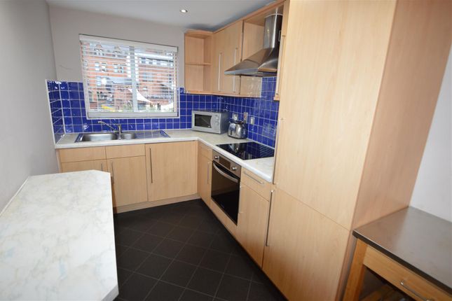Flat 6, 23, Whitworth St West, Manchester photo 3