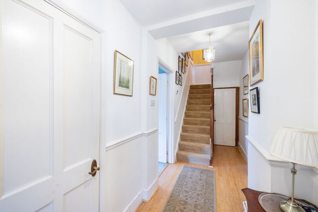 Allington Villa, Lingfield photo 4