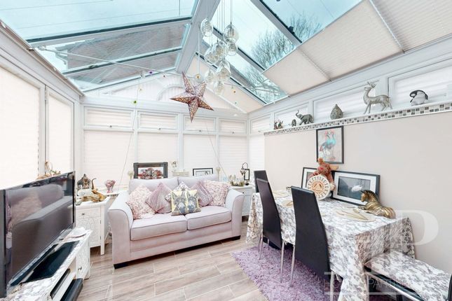 32 Jersey Road, Crawley photo 4