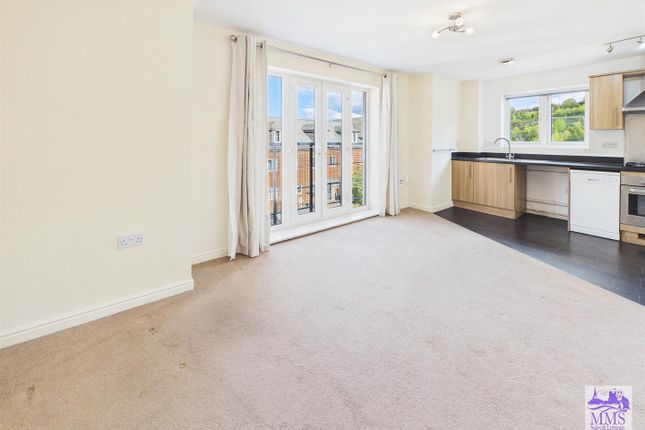 9 Windrush House, Butlers Park Way, Strood photo 3