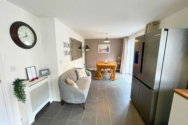 13 Loom End, Tiverton photo 3