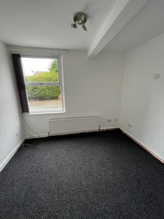 Thumbnail Flat to rent in West Street, Congleton