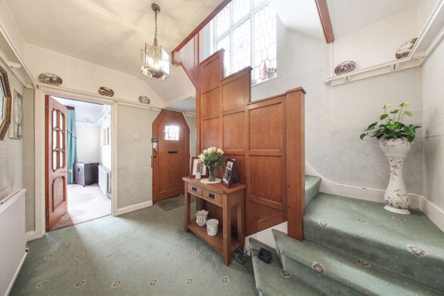 Littleton Crescent, Harrow photo 2