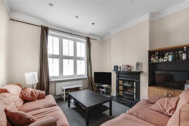 Thumbnail Property to rent in Queenstown Road, London