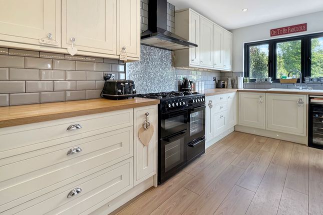39 Clatterford Road, Newport photo 4
