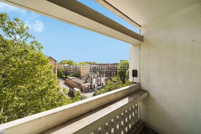 21 Stelfox House, Penton Rise, London photo 3