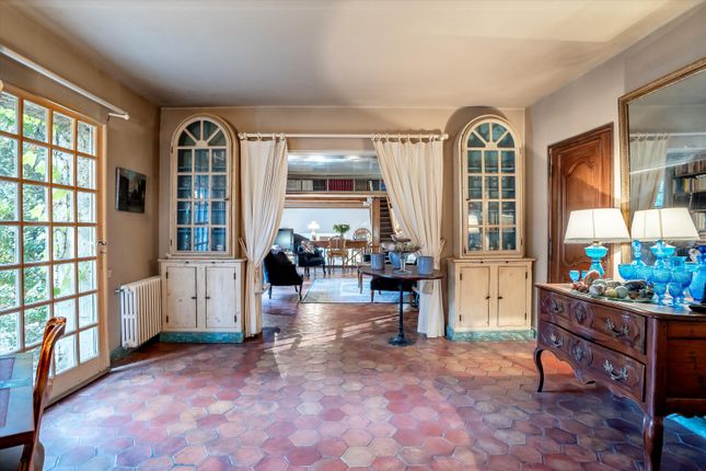 Property for sale in Pernes Les Fontaines, Vaucluse, Provence-Alpes-Côte D'azur, France