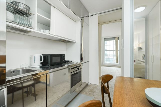Beauchamp Place, Knightsbridge photo 3