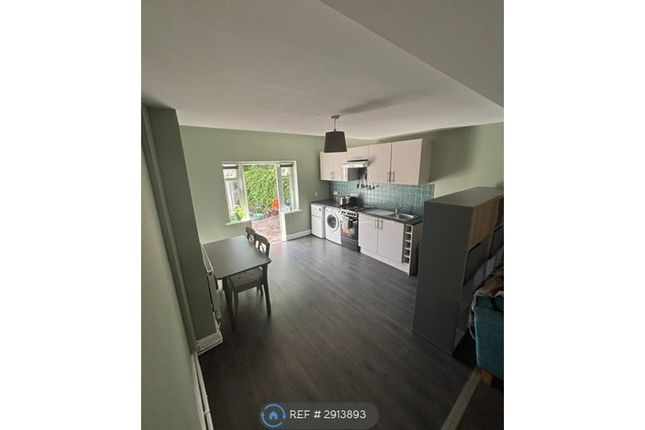 Moorside Road, Urmston, Manchester photo 2