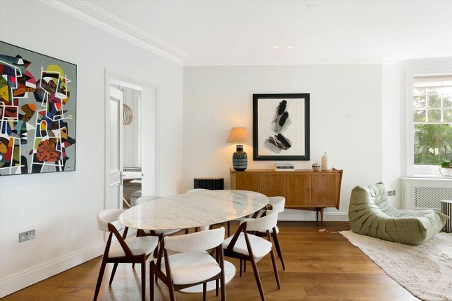 Flat for sale in Campden Hill Court, London, London