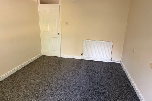 49, Boulton Grange, Telford photo 3
