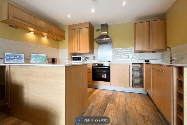 Flat, Albion Street, Leeds photo 3