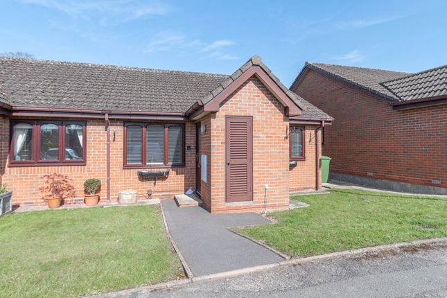 Thumbnail Bungalow to rent in Stonehouse Close, Headless Cross, Redditch