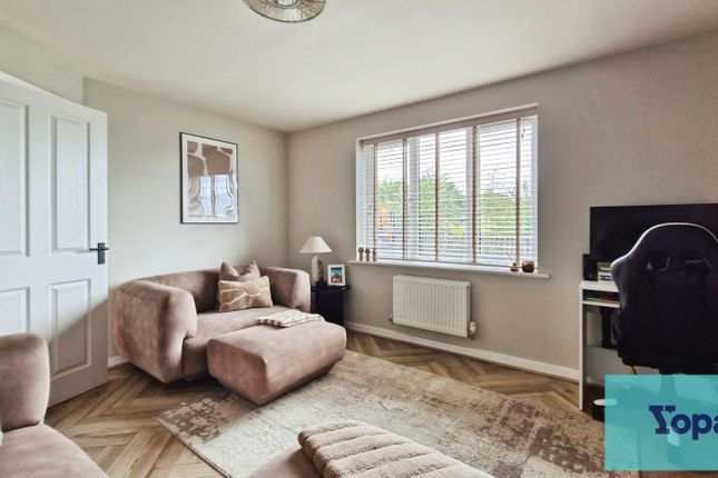 43, Wooding Drive, Lawley, Telford photo 3