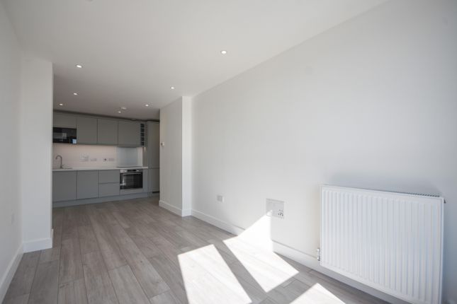 Flat to rent in New London Road, Chelmsford