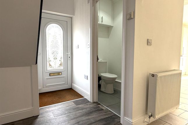 23a, Bramcote Avenue, Surrey photo 4