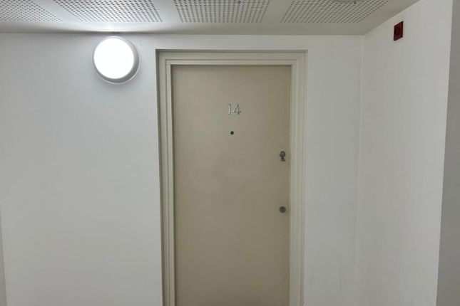 14 The Wave, Market Avenue, Wickford photo 2