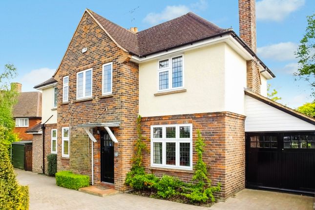 Thumbnail Detached house to rent in Oriental Road, Woking