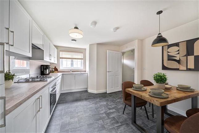 33, Sylvester Crescent, Costhorpe, Worksop photo 4