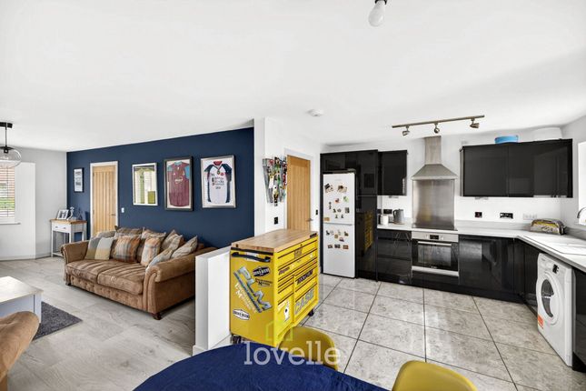 34 Gervase Holles Way, Grimsby photo 4