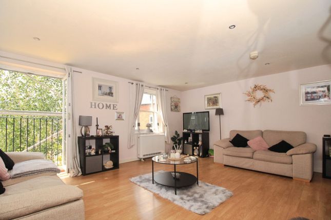 Flat 8, The Leys,, Hinckley Road, Hinckley photo 4