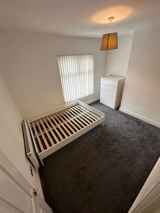 Terraced house to rent in Holmes Street, Liverpool