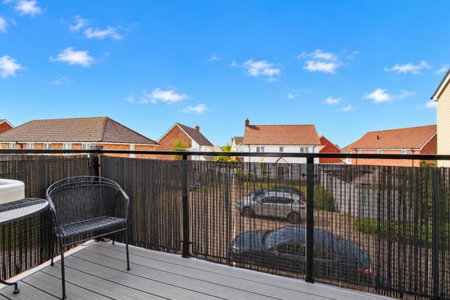 Plover Avenue, Ashford photo 2