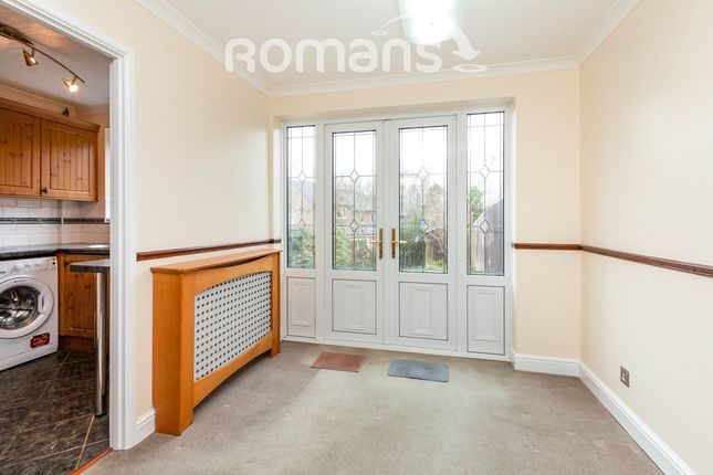 14, Wargrove Drive, Sandhurst photo 4