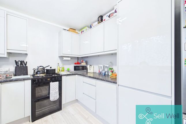 9, Malcolm Drive, Manchester photo 2