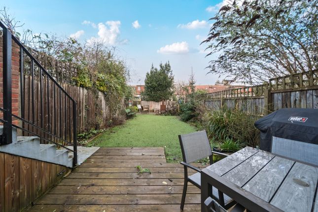 28, Torrington Gardens, London photo 4