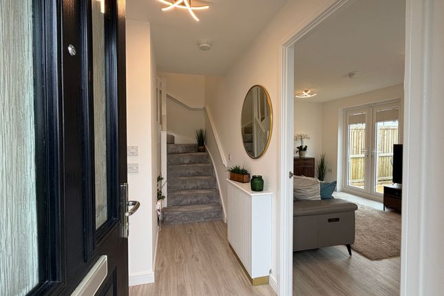 23 Redshank Avenue, Cambuslang photo 2